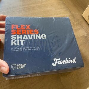 Freebird Blue Shaving Kit for Grooming